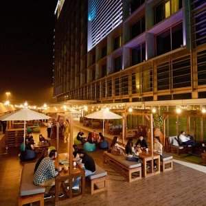 HAPPY HOUR AND NETWORKING