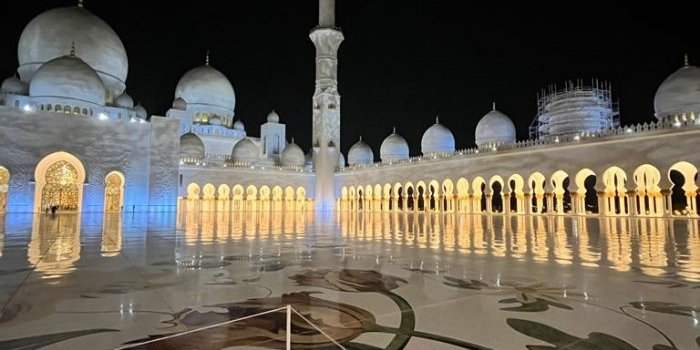 VISITE DE LA GRANDE MOSQUÉE EN SOIRÉE