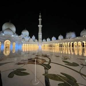 VISITE DE LA GRANDE MOSQUÉE EN SOIRÉE