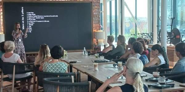 Lumière sur le Ramadan : une présentation par Nathalie Van de Vrede