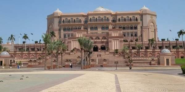 Retour sur l'exploration des merveilles de l'Emirates Palace avec Abu Dhabi Accueil