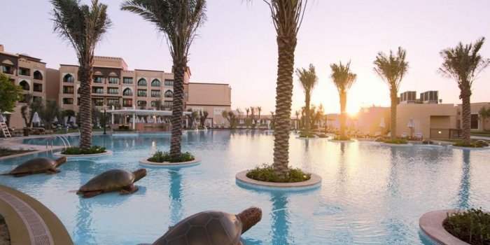 DAYPASS POOL & BEACH AU SAADIYAT ROTANA